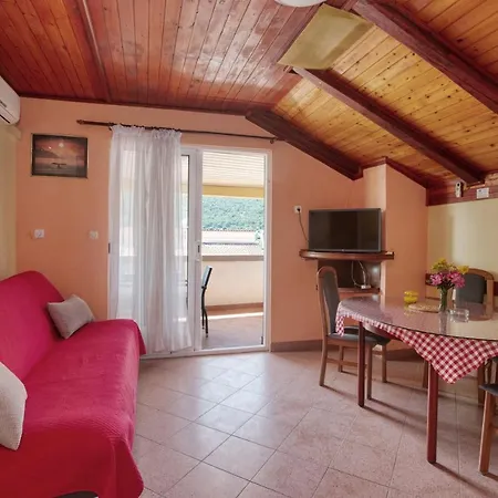 Apartment By The Sea Grebastica, Sibenik - 20736 Grebastica