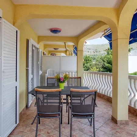 Apartment By The Sea Grebastica, Sibenik - 20736