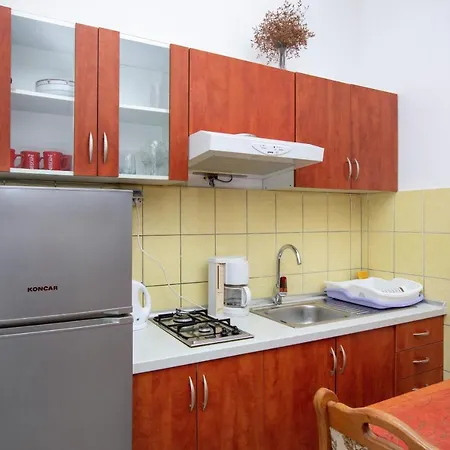 Apartment By The Sea Grebastica, Sibenik - 20736 Grebastica